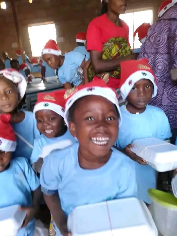 Arbre de Noël pour 450 enfants en situation modeste à Ouagadougou - Image 4