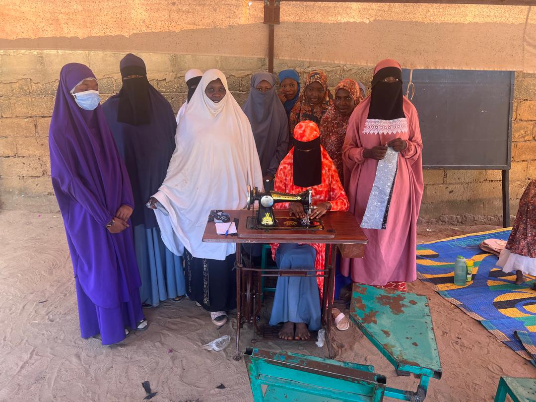 Le projet « Foyer de Couture pour l’Autonomisation des Femmes, Filles, Orphelines et Veuves » (PFCAFFOV