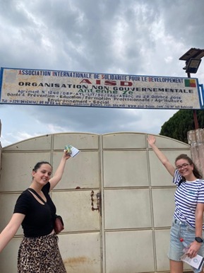 Installation du Centre Médical "La Source" à Zè (Bénin)