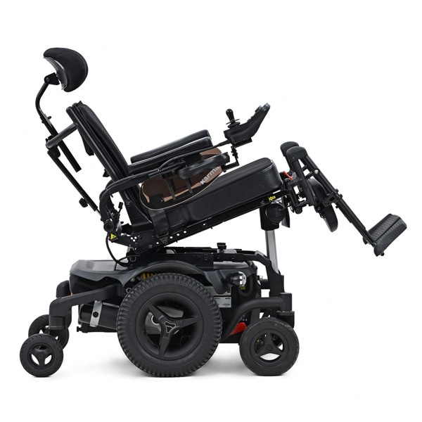 Offrons à Simina une chaise roulante électrique pour aller à l’école